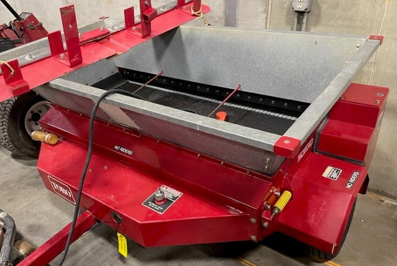 Used Topdresser 2300